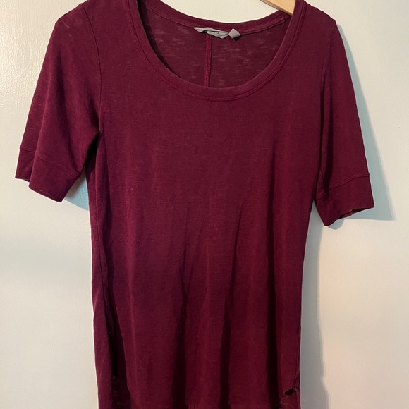 Maroon athleta tshirt - Picture 1 of 4